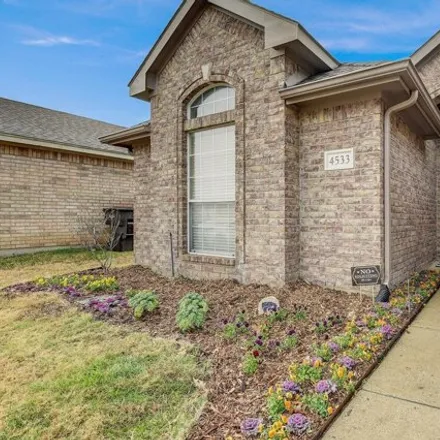 Image 2 - 4533 Summerbrook Cir, Fort Worth, Texas, 76137 - House for sale