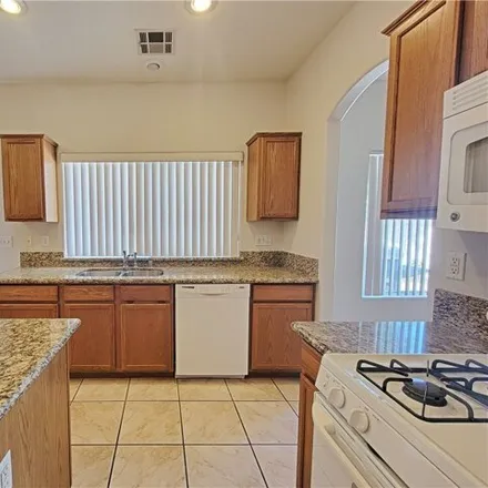 Image 9 - 1185 Regal Lily Way, Paradise, NV 89123, USA - House for rent