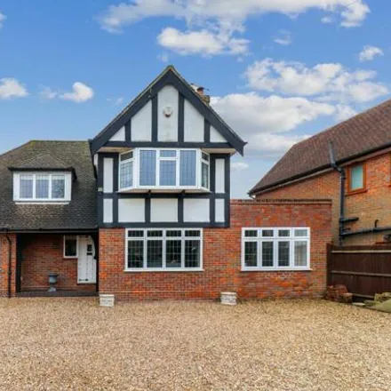 Buy this 5 bed house on Chartridge Lane in Chesham, HP5 2SG