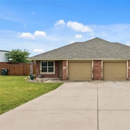 Buy this 6 bed house on 3441 West Amity Road in Belton, TX 76571