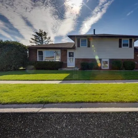 Buy this 3 bed house on 944 East Bradley Court in Palatine Township, IL 60074