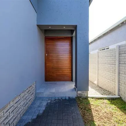Rent this 3 bed apartment on Clarendon Street in Nelson Mandela Bay Ward 1, Gqeberha