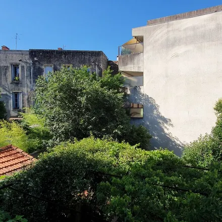 Rent this 3 bed apartment on 9 Avenue d'Assas in 34967 Montpellier, France