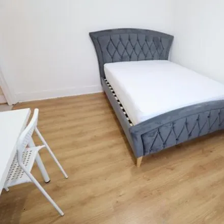 Rent this studio house on Bethnal Green Station in Cambridge Heath Road, London