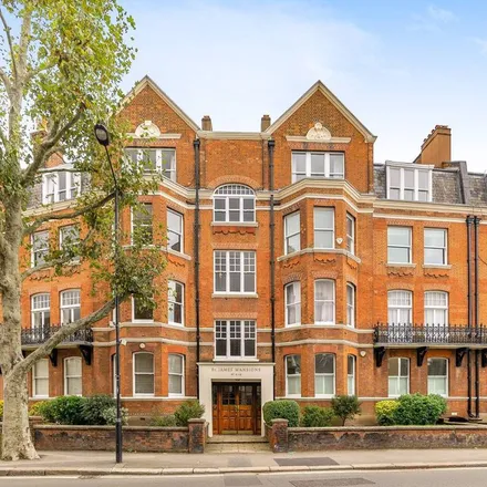 Rent this 5 bed apartment on West Hampstead Station in West End Lane, London