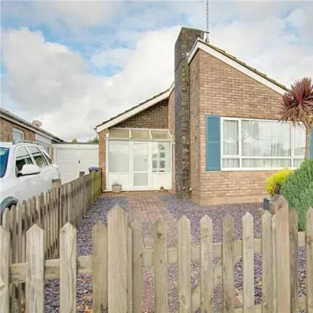 Buy this 2 bed house on Muirfield Road in Worthing, BN13 2QJ