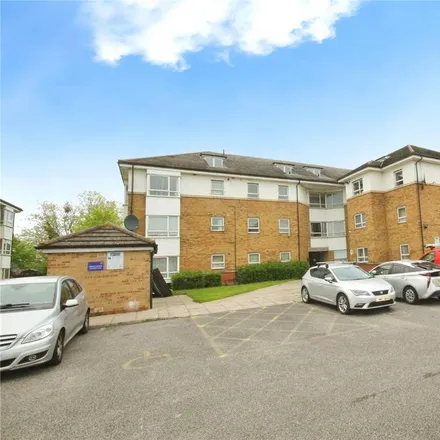 Rent this 2 bed apartment on Goresbrook Road in London, RM9 6XG