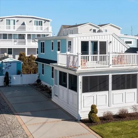 Buy this 5 bed house on 355 42nd Street in Avalon, Cape May County