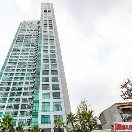Rent this 3 bed apartment on unnamed road in Khlong San District, Bangkok 10600