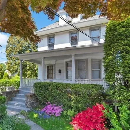 Image 2 - 376 5th Avenue, Rochelle Heights, City of New Rochelle, NY 10801, USA - House for sale
