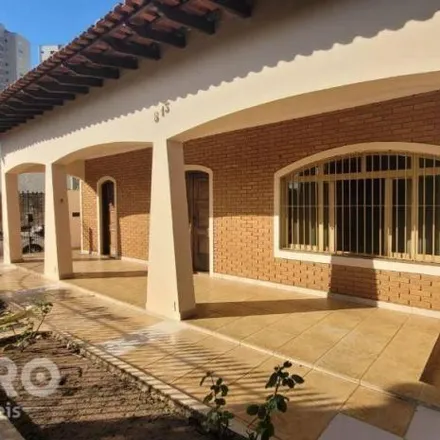 Rent this 3 bed house on Rua Raffaele Mercadante in Jardim Amália, Bauru - SP
