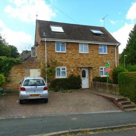 Rent this 4 bed apartment on Kingdom Hall of Jehovah's Witnesses in Ebden Road, Winchester