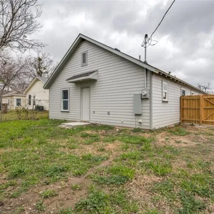 Image 3 - 1526 E Cannon St, Fort Worth, Texas, 76104 - House for sale