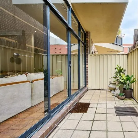 Image 6 - Footscray, Irving Street, Footscray VIC 3011, Australia - House for rent