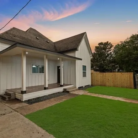 Buy this 3 bed house on 478 Paschall Street in Houston, TX 77009