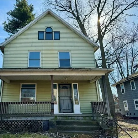 Buy this 3 bed house on 1116 Hoover Place Northwest in Canton, OH 44703