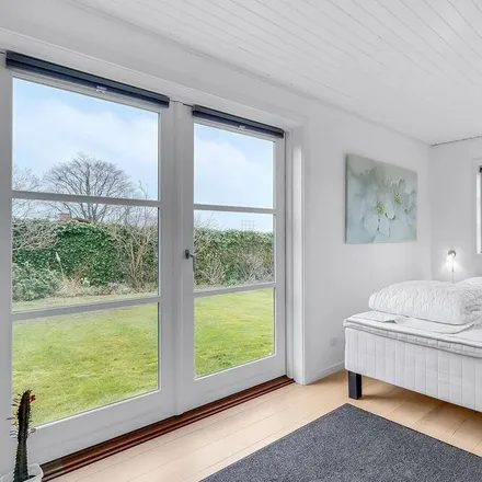Rent this 3 bed house on Rødvig in Østersøvej, 4673 Rødvig