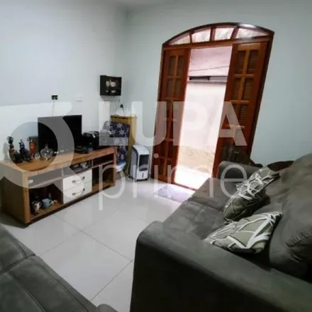 Buy this 2 bed house on Rua Lagoa Grande in Vila Sabrina, São Paulo - SP