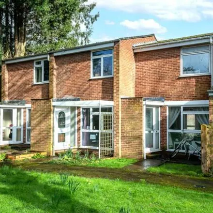 Buy this 2 bed townhouse on Marriott Close in Oxford, OX2 8HG