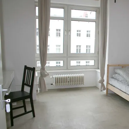 Image 2 - Quarters, Stromstraße, 10551 Berlin, Germany - Room for rent