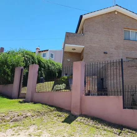 Image 2 - La Quinta, Avenida San Martín, Departamento Punilla, Villa Carlos Paz, Argentina - House for sale