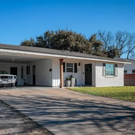 Image 2 - 136 Ridgewood Drive, Del Rio, TX 78840, USA - House for sale