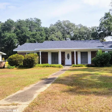 Buy this 3 bed house on 4400 Knob Hill Drive in Crestview, Mobile