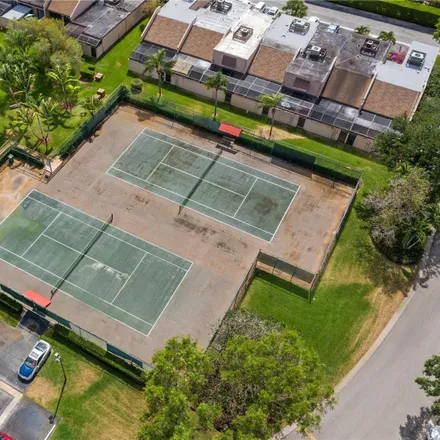 Image 6 - 12280 Northwest 13th Court, Pembroke Pines, FL 33026, USA - Townhouse for sale