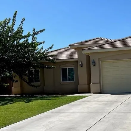 Buy this 3 bed house on 13099 Max Lane in Weedpatch, Kern County