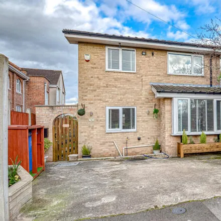 Buy this 3 bed house on 18 Cross Street in Tapton, S40 4SS