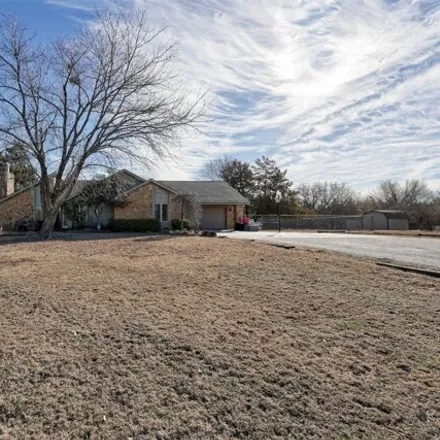 Buy this 3 bed house on 10 Oakridge Drive in Pottawatomie County, OK 74804