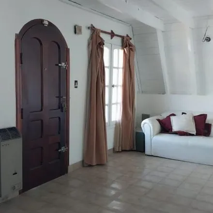 Rent this 2 bed house on General Frías 2897 in Partido de Lomas de Zamora, Llavallol