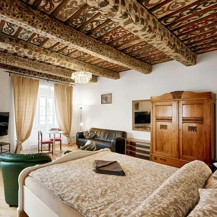 Rent this 3 bed apartment on Embassy of Japan in the Czech Republic in Maltézské náměstí 477/6, 118 00 Prague