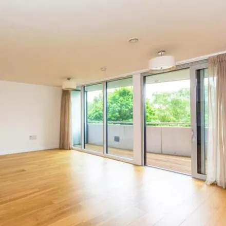 Buy this 3 bed apartment on Edmunds Point (1-91) in Bollo Lane, London