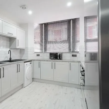 Image 3 - 74 Adelaide Road, Liverpool, L7 8SQ, United Kingdom - Townhouse for rent