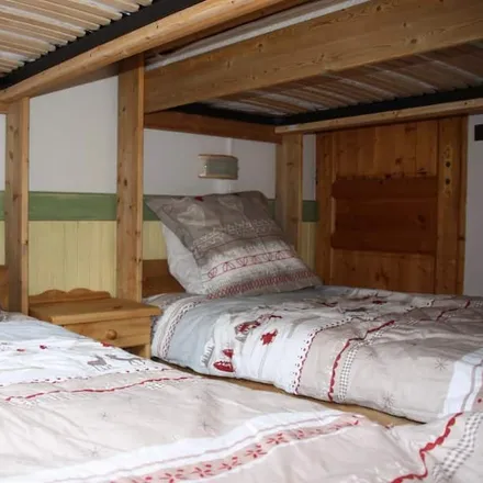 Rent this 4 bed house on 73300 Fontcouverte-la-Toussuire