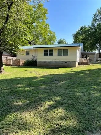 Image 6 - 920 East 13th Street, Claremore, OK 74017, USA - House for sale