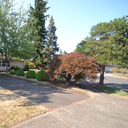 Buy this 2 bed house on 1723 Northeast 125th Avenue in Portland, OR 97230