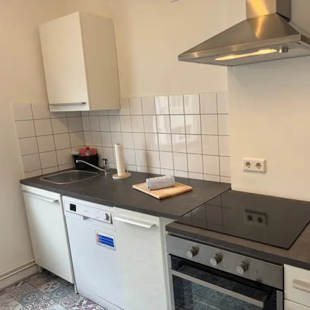 Rent this 4 bed apartment on Ulmenstraße 39 in 40476 Dusseldorf, Germany