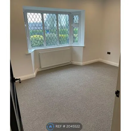 Rent this 4 bed apartment on Golden Hill Lane in Leyland, PR25 2YJ