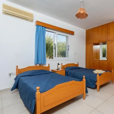 Rent this 2 bed house on 8574 Κοινότητα Κισσόνεργας