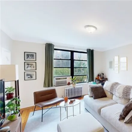 Image 2 - 83-64 Talbot Street, New York, NY 11415, USA - Apartment for sale