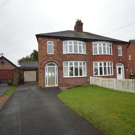 Rent this 3 bed duplex on Westlands Road in Middlewich, CW10 9HJ