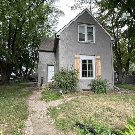 Buy this 3 bed house on 673 South Prairie Avenue in Sioux Falls, SD 57104