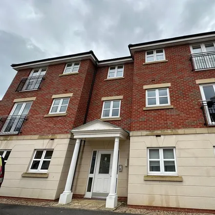 Rent this 2 bed apartment on Stillington Crescent in Leicester, LE5 1BR