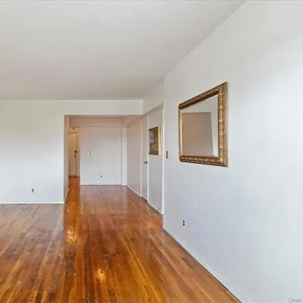 Image 2 - 1296 Midland Avenue, Gunther Park, City of Yonkers, NY 10704, USA - Apartment for sale