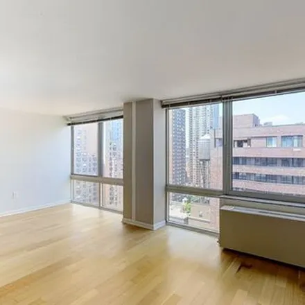 Image 2 - Ellington Apartments, West 52nd Street, New York, NY 10019, USA - Apartment for rent