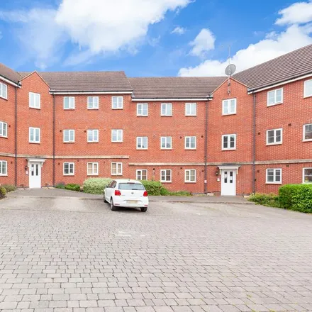 Rent this 2 bed apartment on Poachers Way in Broad Blunsdon, SN25 4ZJ