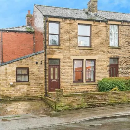 Buy this 3 bed duplex on Earlsheaton Crown Green Bowls Club in Heaton Avenue, Dewsbury