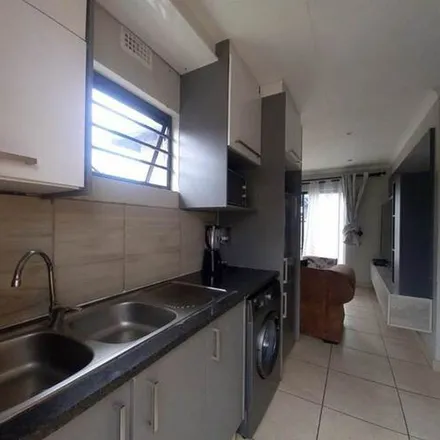 Image 4 - Frederick Street, Pretoria-West, Pretoria, 0030, South Africa - Apartment for rent